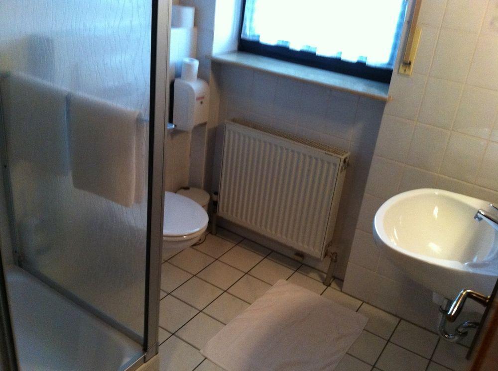 Hotel Bacchusstube Garni Goldbach  외부 사진